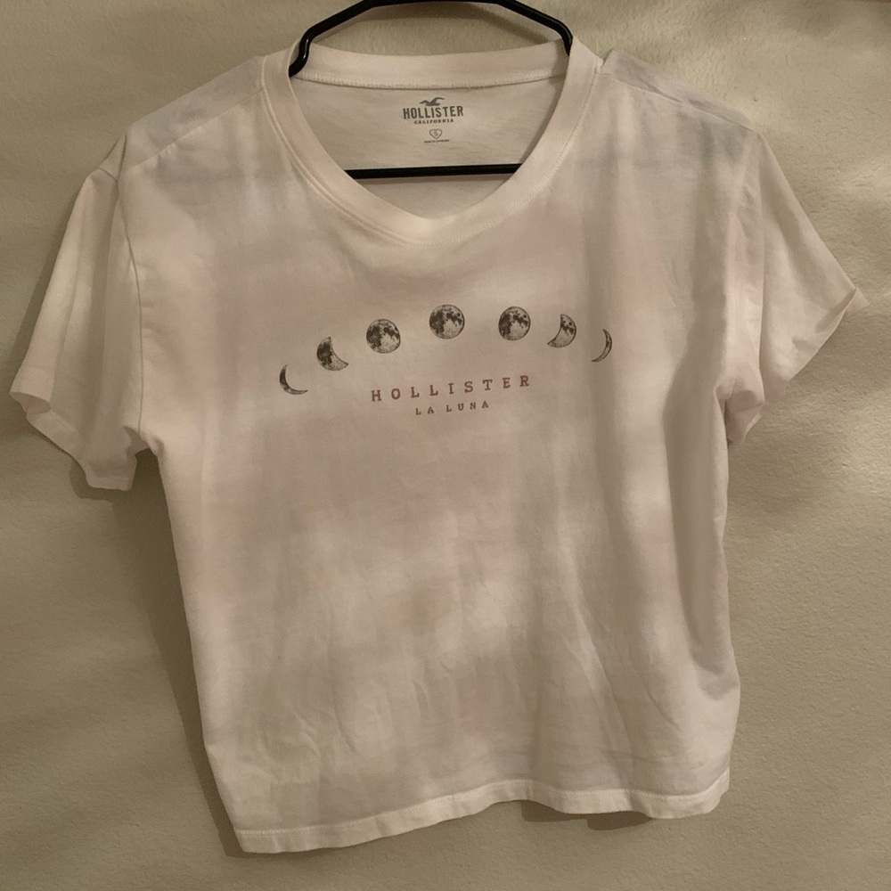 hollister “la luna” shirt ☽